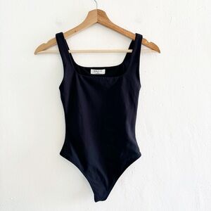 Aritzia Babaton Black Square Neck Contour Bodysuit EUC Sz XS